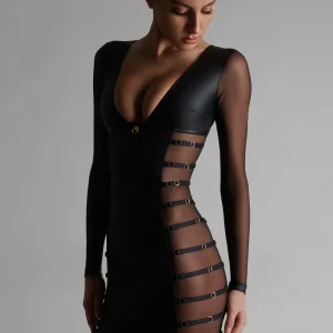 Robe - Chambre Noire Privée